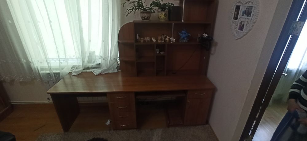 Комп'ютерний стіл для двох дітей