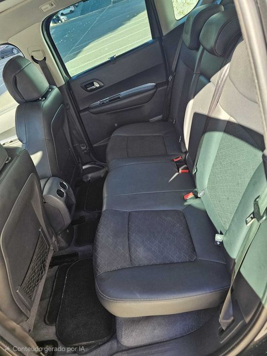 Peugeot 3008 1.6 HDi 115cv Automático 2014 | Nacional