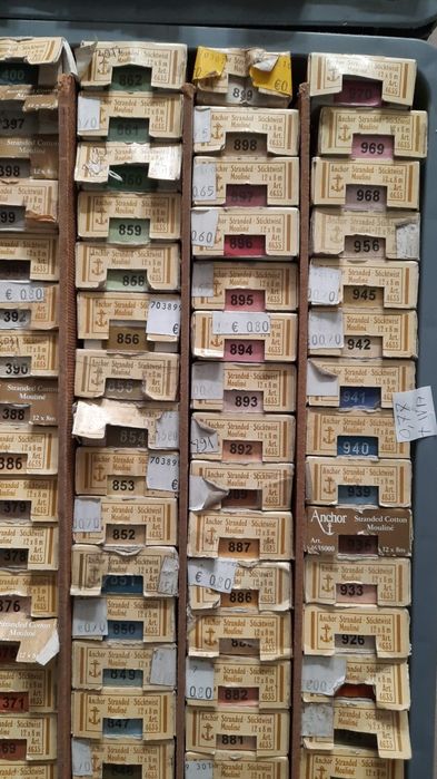 Linhas de Ponto Cruz NOVAS da Ancora - Lotes de 50 linhas