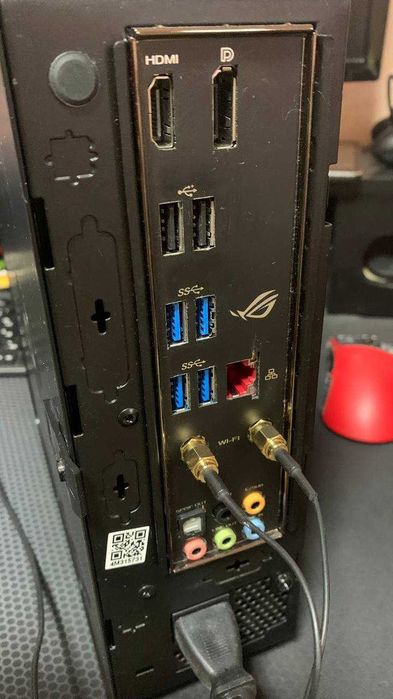 Компактный ПК на i7 8700