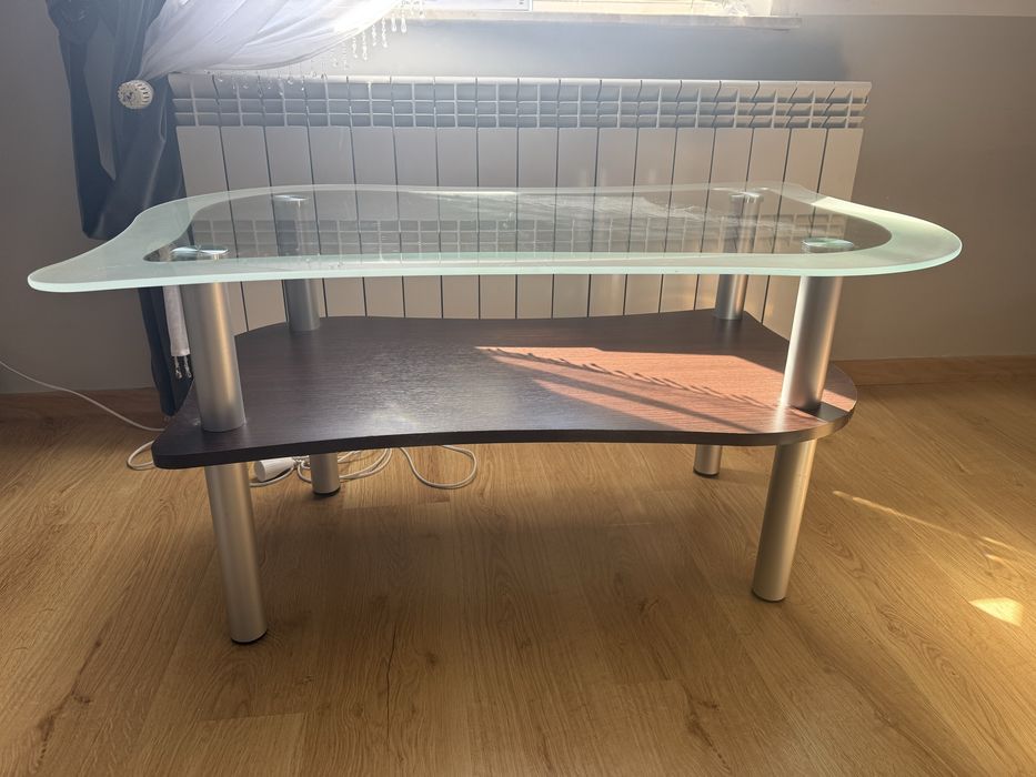 Szklany stolik kawowy