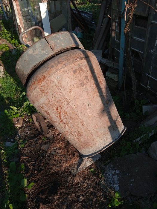 Продам бетономешалку