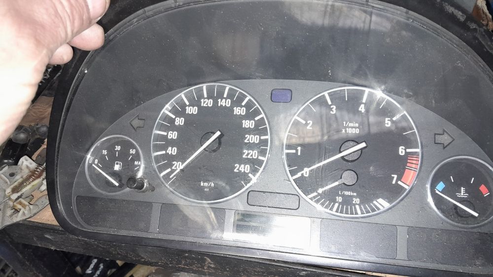 Zegar Europa sprawny bmw e39 manual