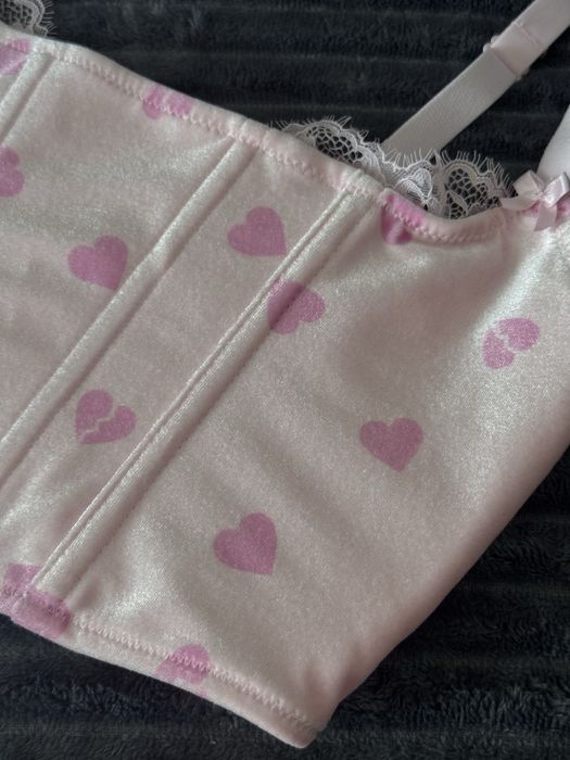 Корсет skims новий