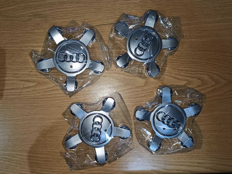 Centros jante roda AUDI | 4 UNIDADES | 60/69/135/146mm | NOVOS