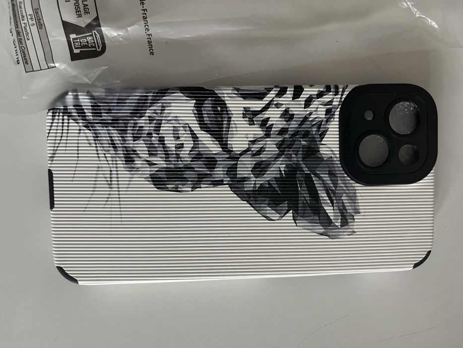 Etui do iPhone 13