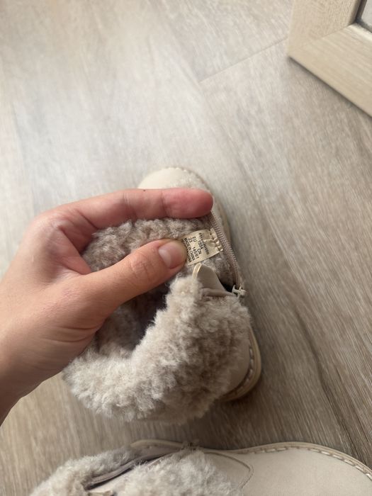 Черевики zara для дівчинки 23см