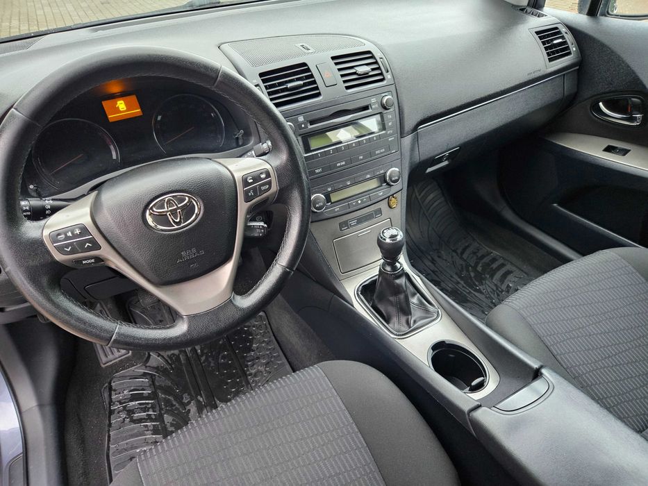 **Toyota Avensis III 2.0D 2009r - Super stan**