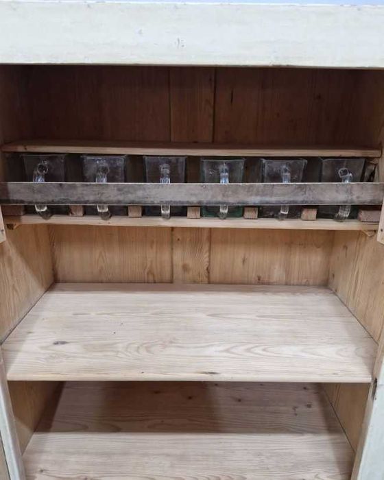 Szafa Chlebowa ze Szklanymi Pojemnikami na Przyprawy AntykiMarki.pl