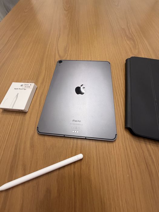 Ipad Air com teclado e caneta478861506820843523