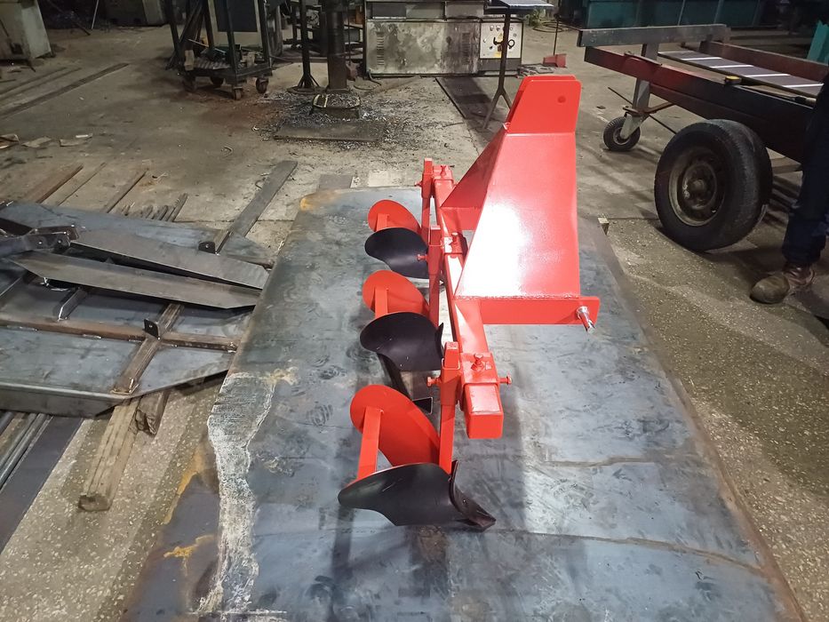 Abre regos com 2, 3 ou 4 linhas