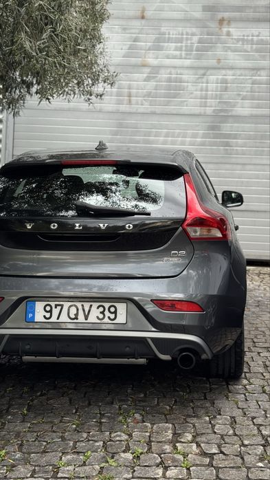 Volvo  v40 D2 RDESIGN