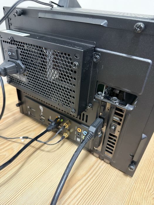 Computador i5-9600K, 16GB, 500GB NVMe, RTX2060