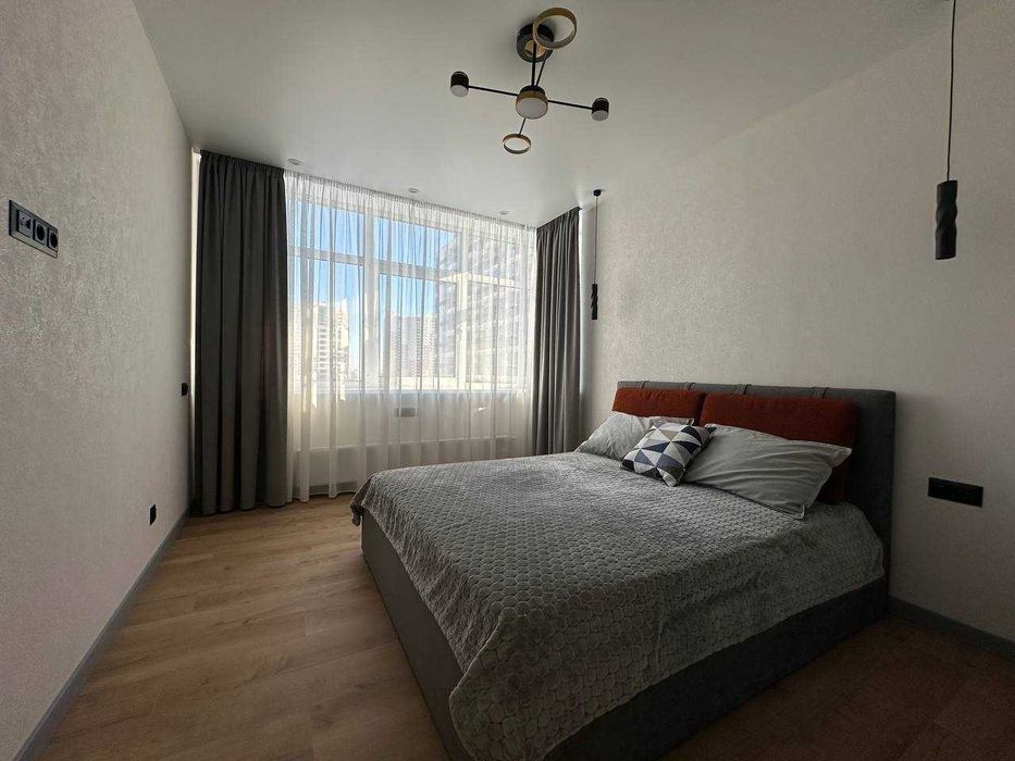 Нова 2к кв-ра 70м2, 5 пов. Варшавський 2/Варшавський. Власник