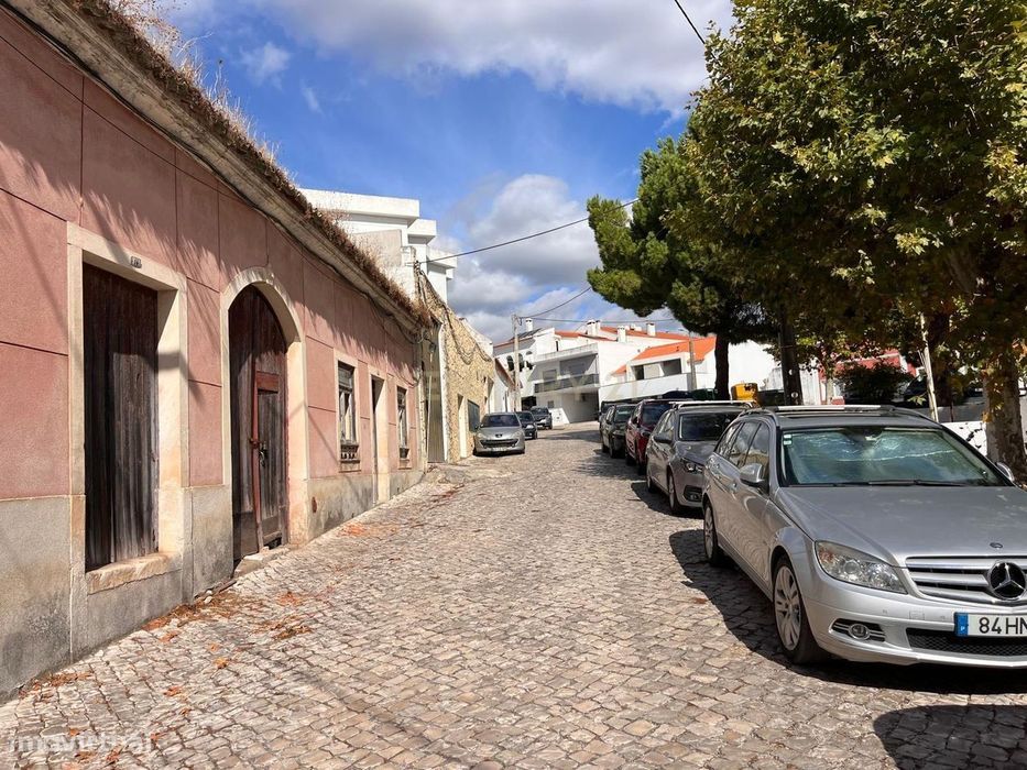 Moradia no Centro do Cartaxo – Excelente Oportunidade de Investimento!