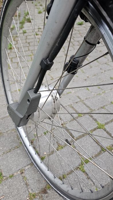 Rower elektryczny Giant Twist koła 28 cali rama S