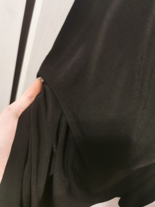 Sukienka damska czarna pull and bear długi  hiszpanka odkryte ramiona