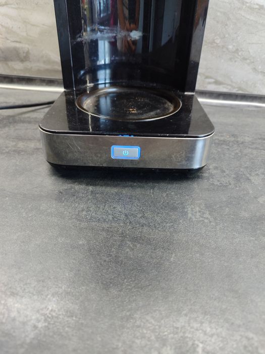 Продам капельную кофеварку Graef FK402EU