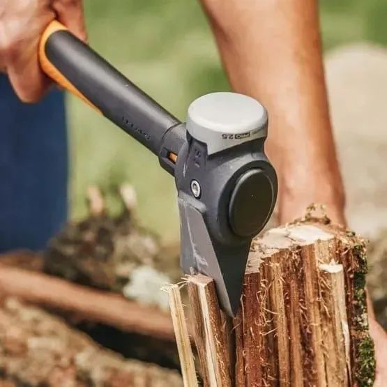 Сокира-молот Fiskars Pro IsoCore