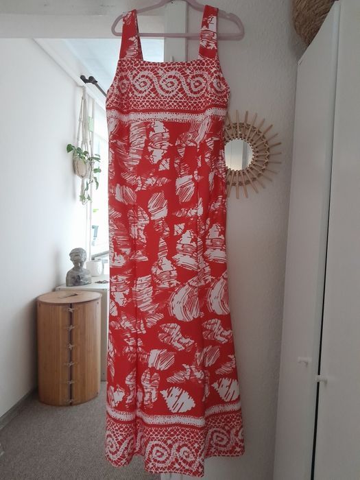 Nowa sukienka koktajlowa 44/46