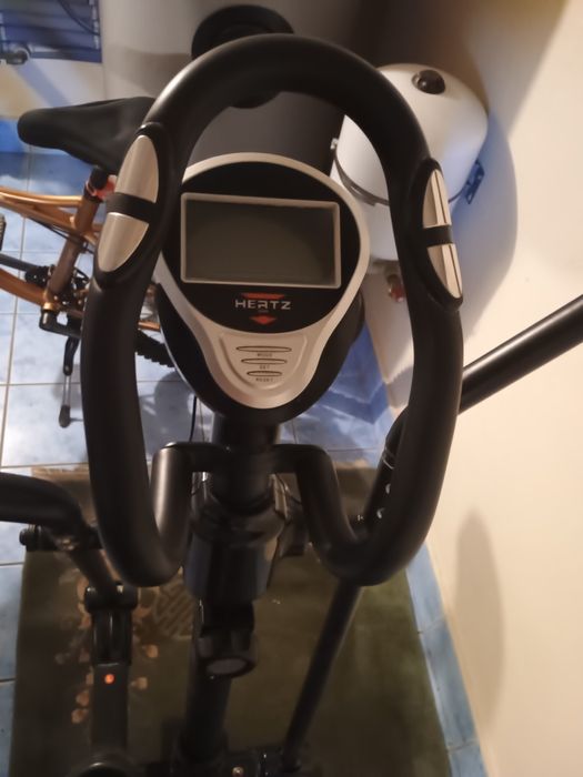 Orbitrek firmy Hertz