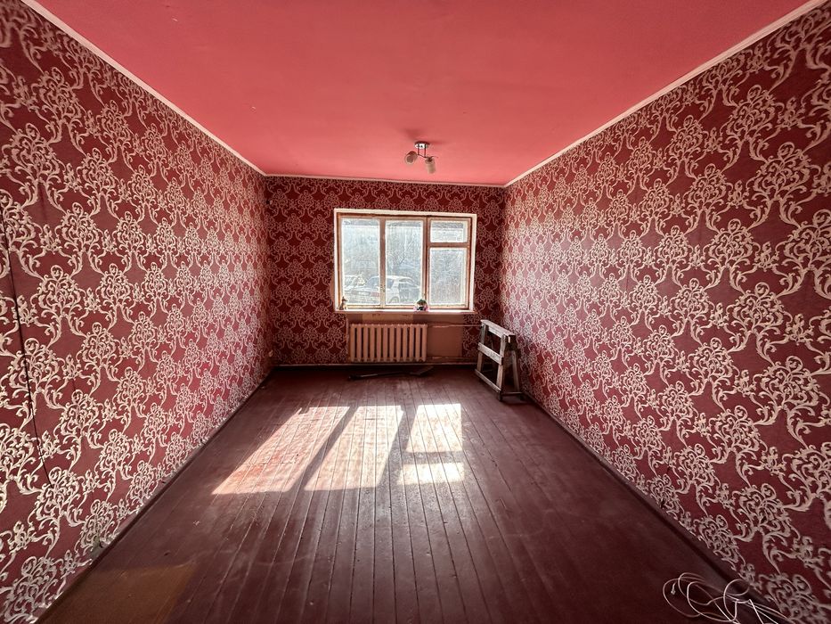 Продам комнату в общежитии 40м2 Крюковщина мичурина 6