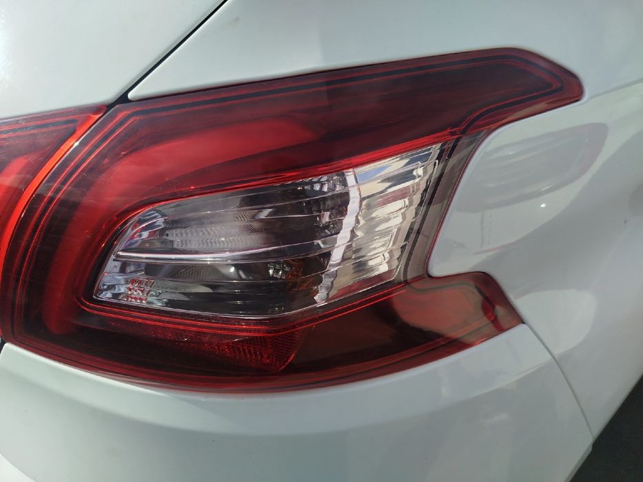 Farolim direito PEUGEOT 308 II