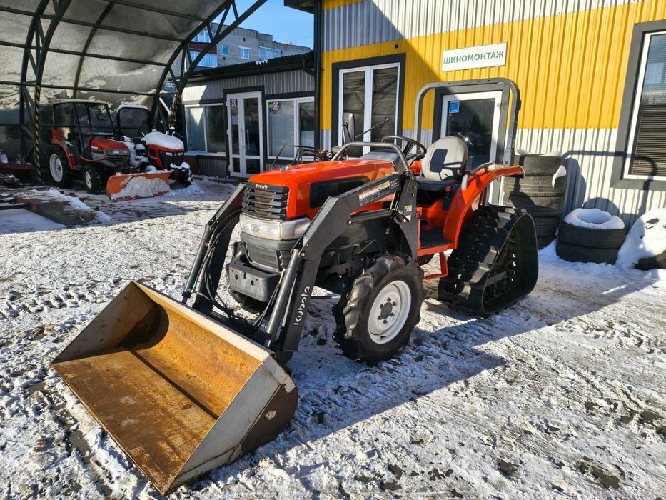 Японський мінітрактор Кубота Kubota Kl 25   з фронт. нав.