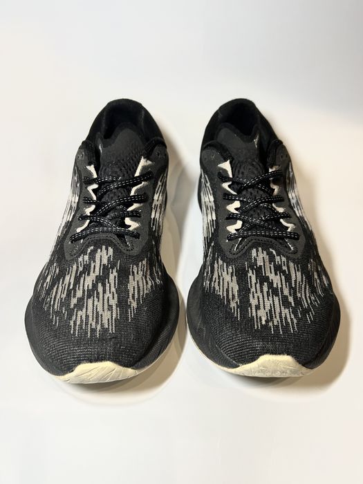 ОРИГІНАЛЬНІ кросівки ASICS Novablast 3