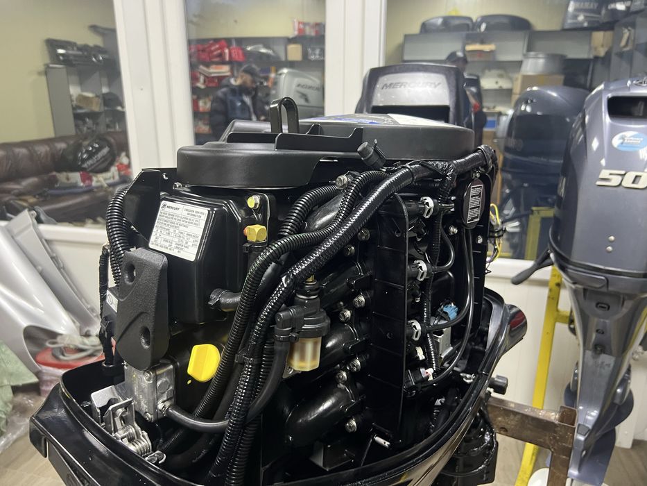 Лодочний мотор Mercury F-60
