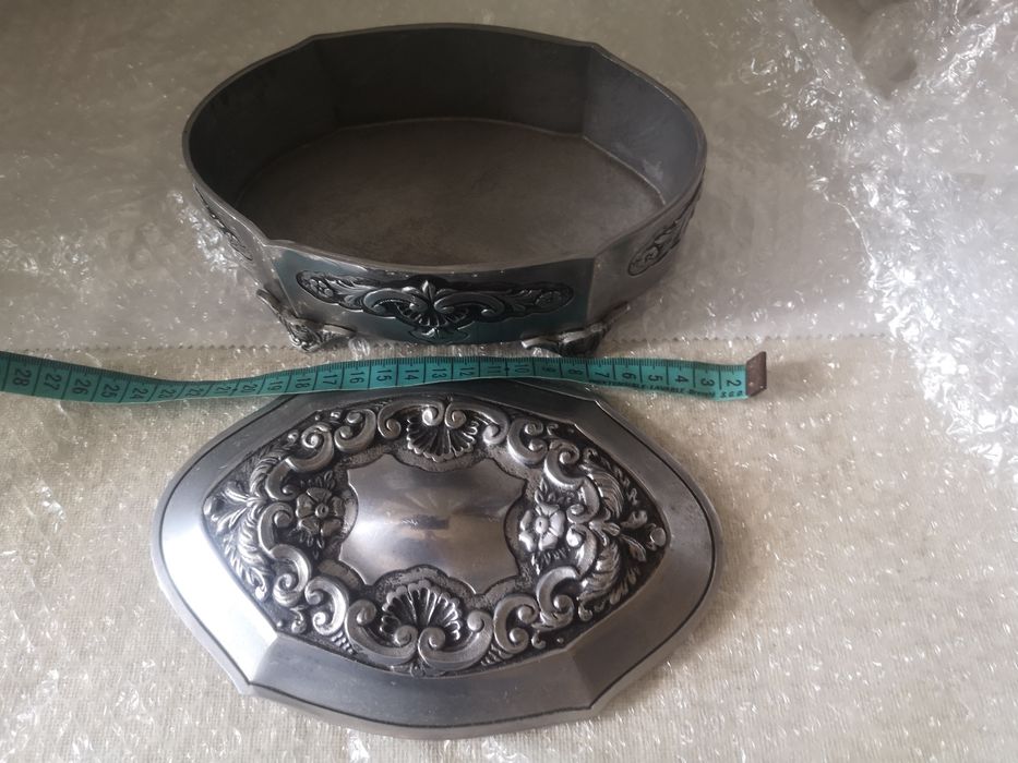 Peças decorativas em estanho