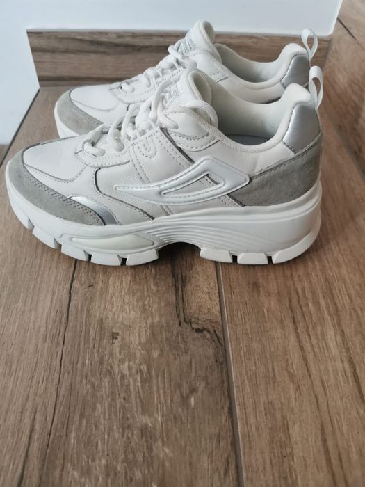 Sneakersy FILA roz. 37