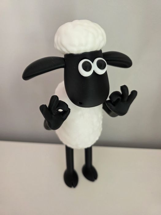 Figura decorativa inspirada na Ovelha Choné  - 23cm