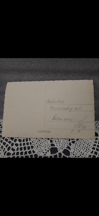 Żołnierz niemiecki w mundurze z czasów llw.ś