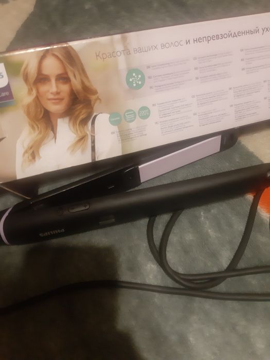 Выпрямитель для волос Philips