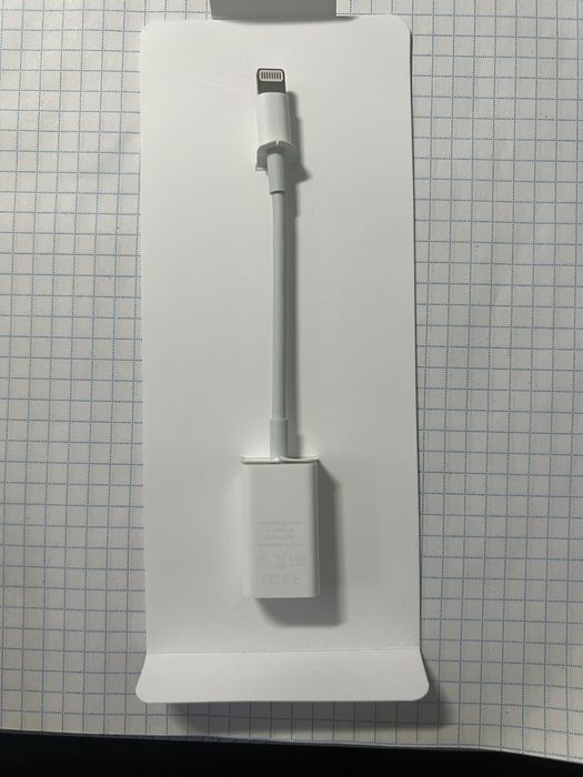 Оригінальний перехідник A1440 Lightning to USB Camera Adapter