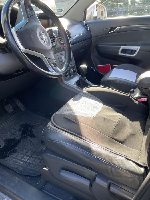 Samochód SUV Opel Antara