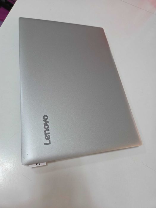 Lenovo Ideapad 320-15IKB i7 12Gb 256Gb Ssd usado segunda mão