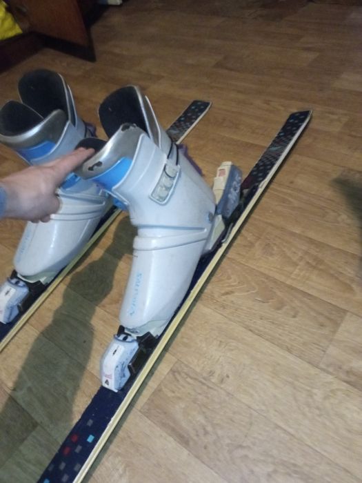 Продам лижі в хорошому стані