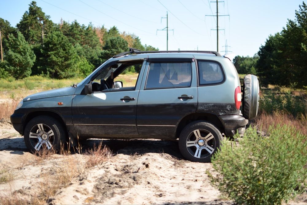 Chevrolet niva 4x4 нива