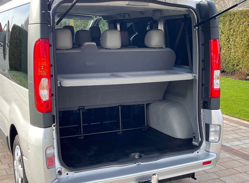 Renault Trafic 2012р 2.0 дизель пасажир 9 місць