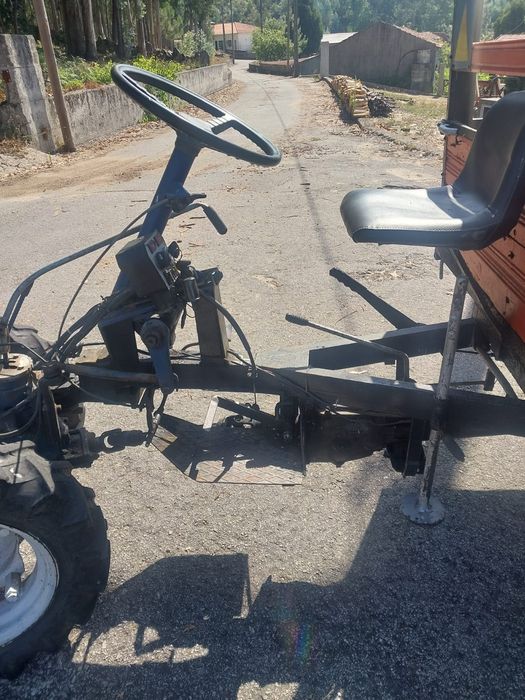 Motocultivador Nibbi com Reboque