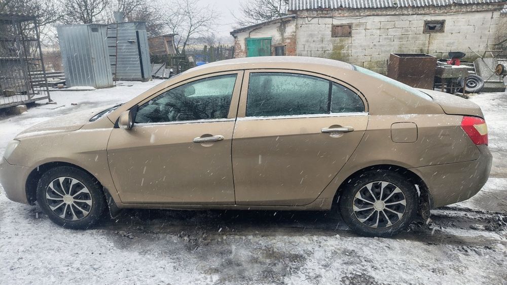 Продам джилі емкранд