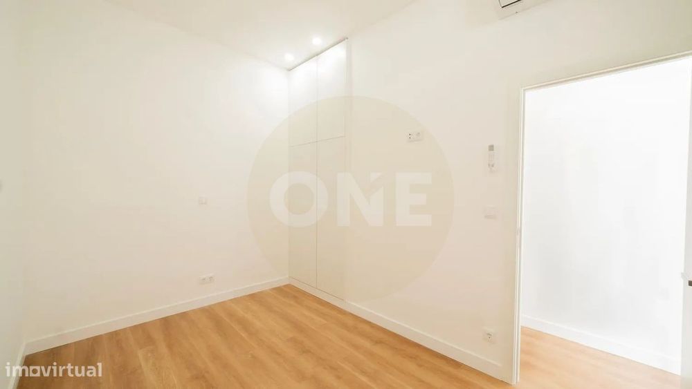 Apartamento T3 remodelado| Suite e closet | Codivel, Odivelas
