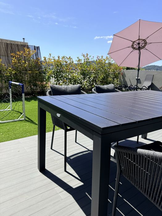 Conjunto de mesa e cadeiras exterior