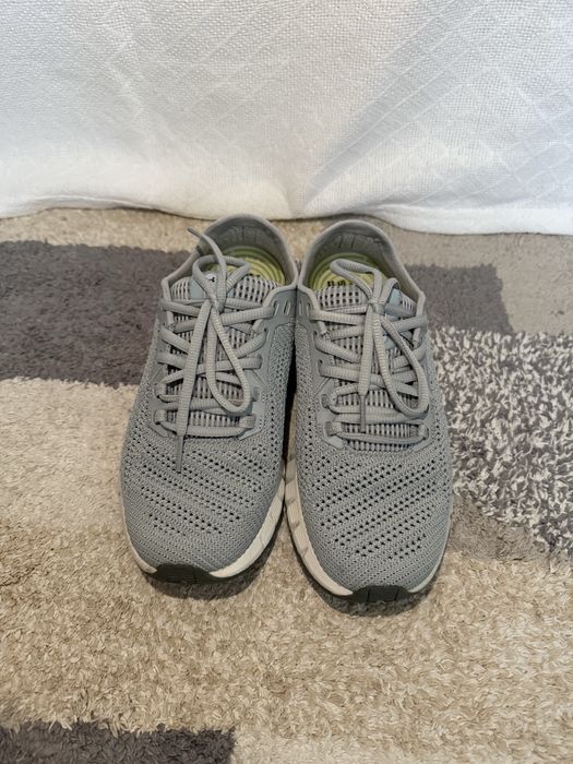 Under armour 38.5
