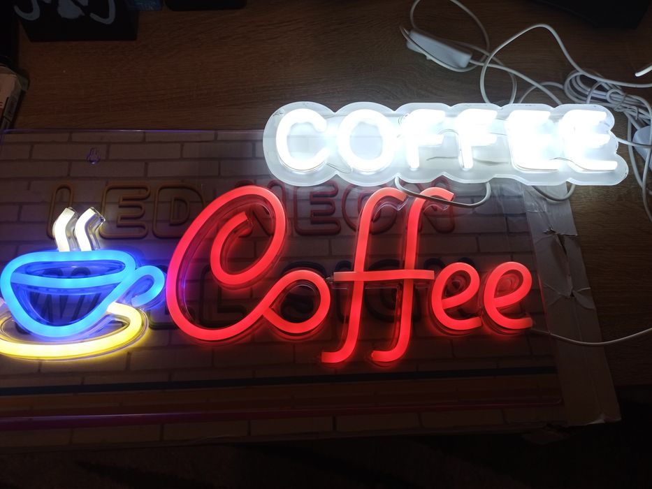 Лед вивіска рекламна  Coffee.