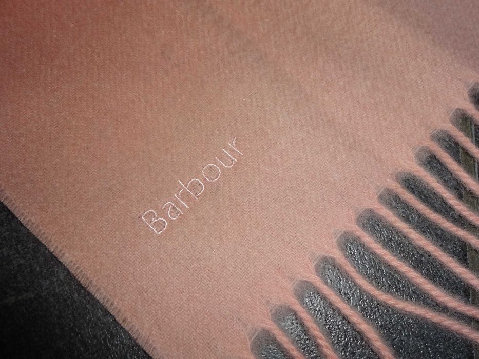 BARBOUR 100% Wool oryg wełniany delikatny jasno różowy szalik jak nowy