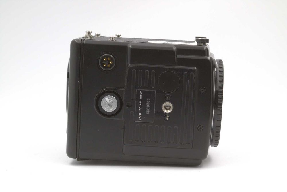 Pentax 645 body (без рукоятки)