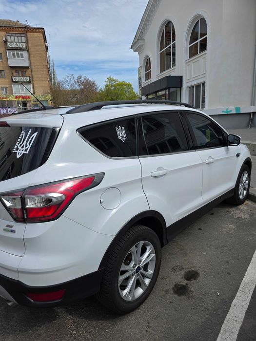 Продаж власного авто Ford Escape 2016